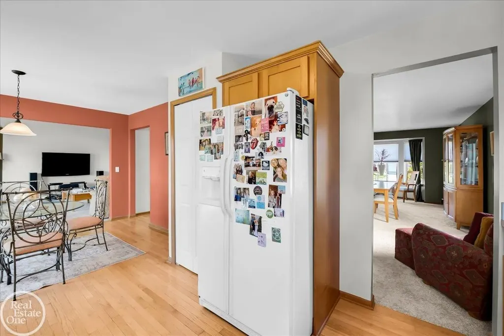 32058 Shadywood Drive Chesterfield Township MI 48047