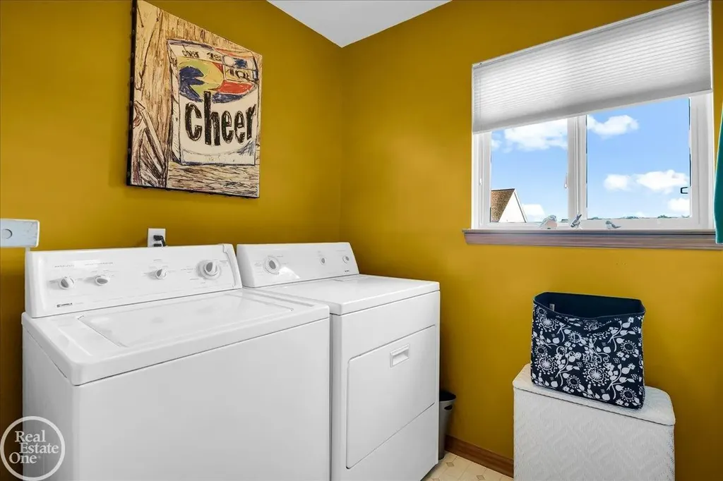 32058 Shadywood Drive Chesterfield Township MI 48047