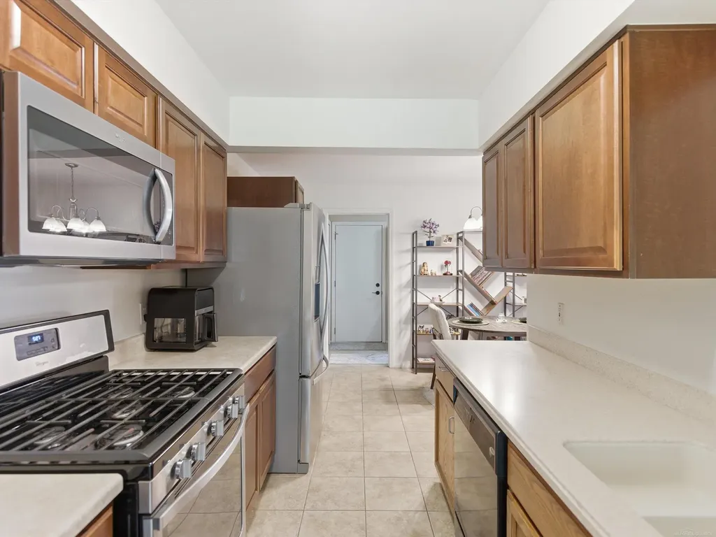 46860 High Meadows Court Macomb Township MI 48044