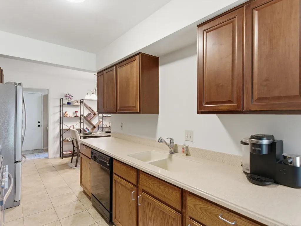 46860 High Meadows Court Macomb Township MI 48044
