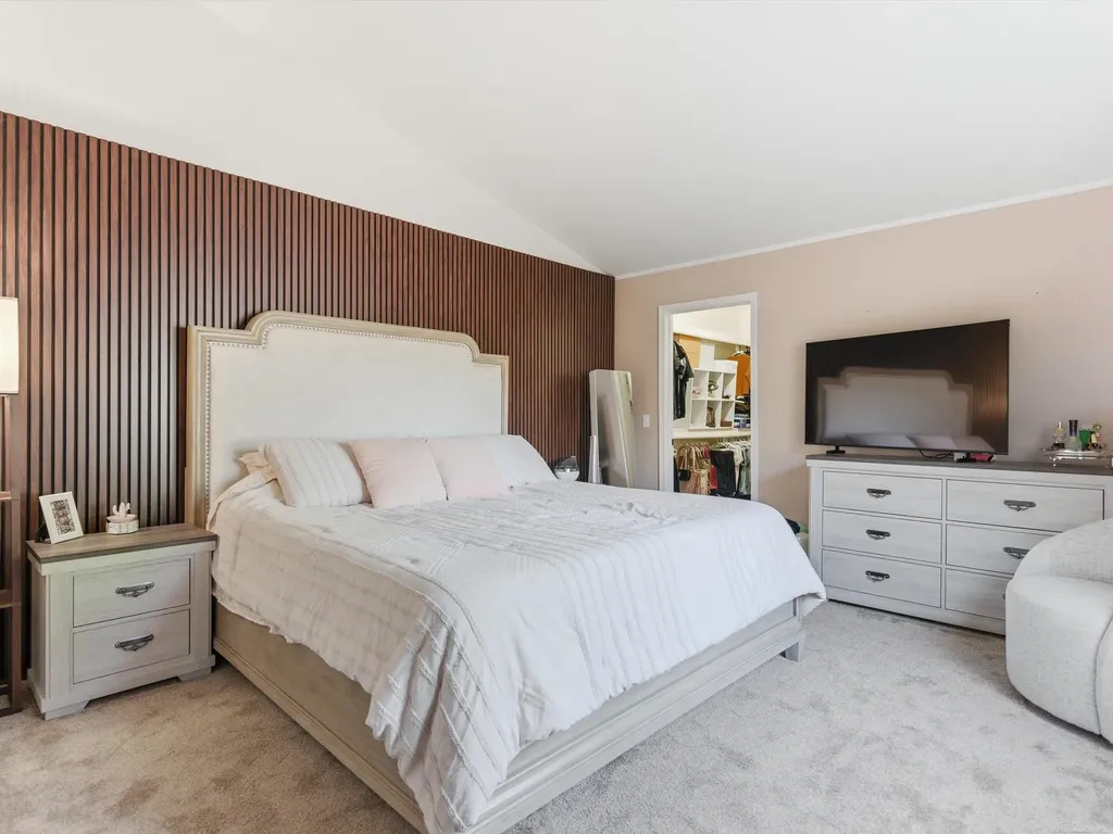 46860 High Meadows Court Macomb Township MI 48044