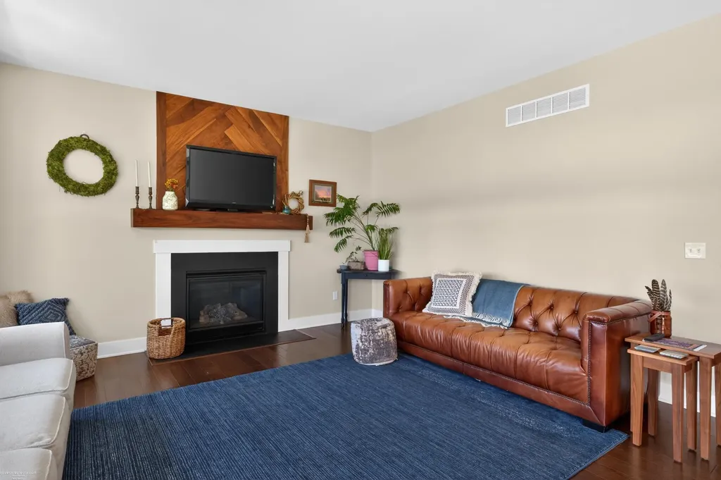 51491 Water Mark Drive Macomb Township MI 48042