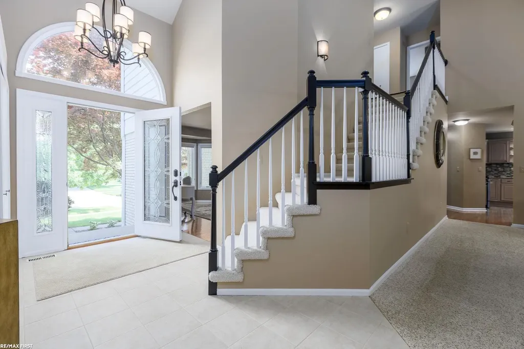 51205 Christine Court Shelby Charter Township MI 48316