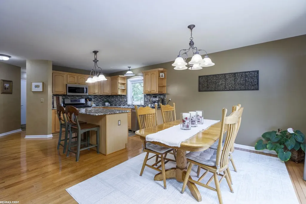 51205 Christine Court Shelby Charter Township MI 48316