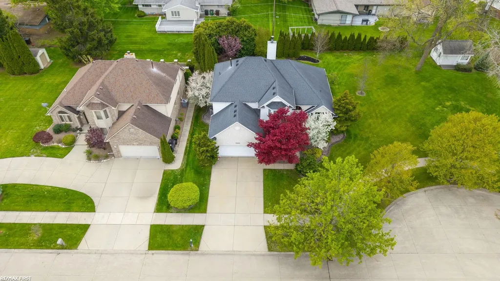 51205 Christine Court Shelby Charter Township MI 48316