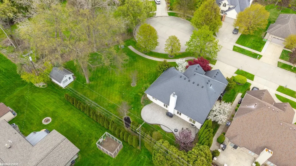 51205 Christine Court Shelby Charter Township MI 48316