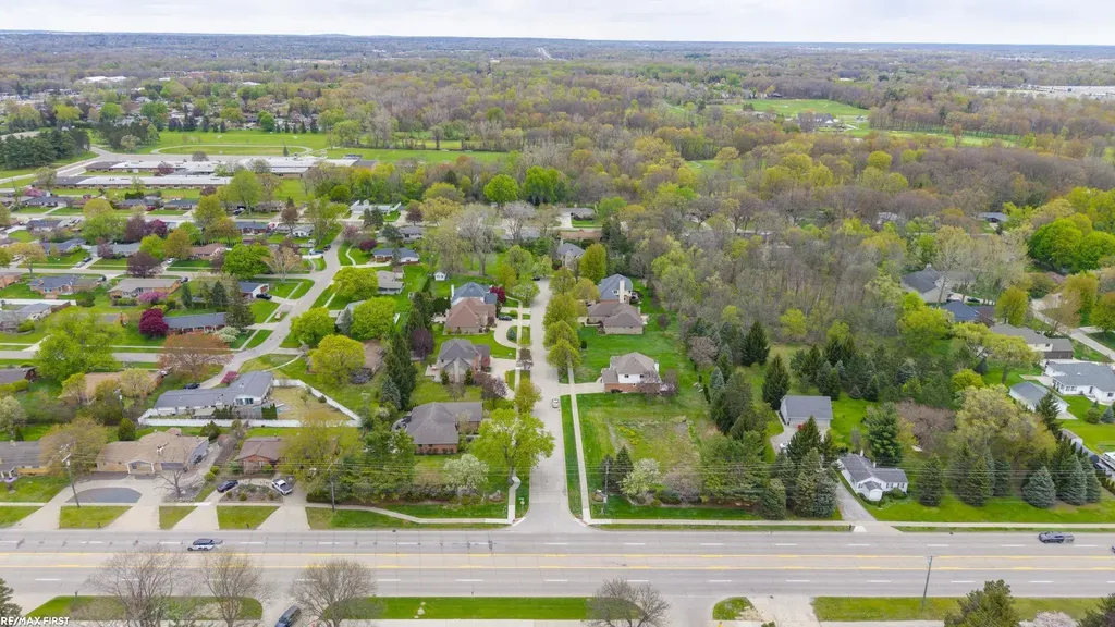 51205 Christine Court Shelby Charter Township MI 48316