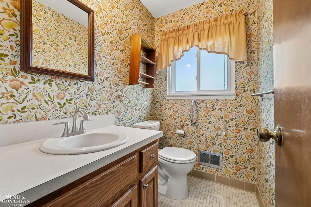 40127 Pallazo Drive Clinton Charter Township MI 48038