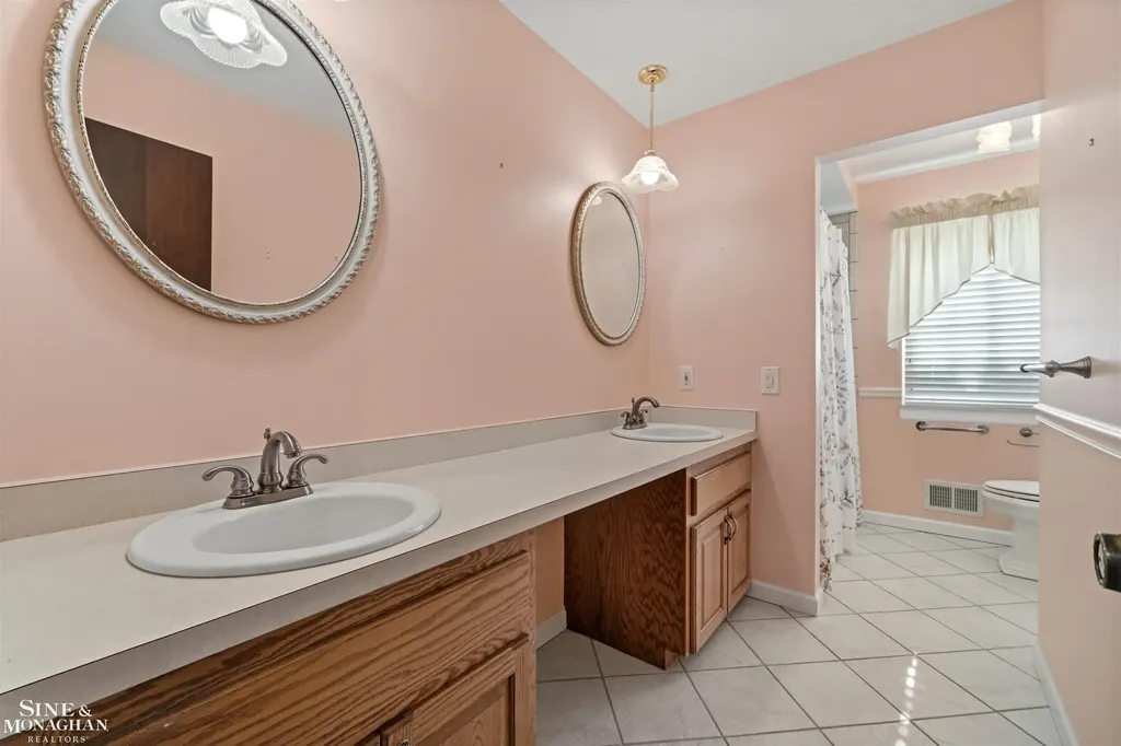 40127 Pallazo Drive Clinton Charter Township MI 48038