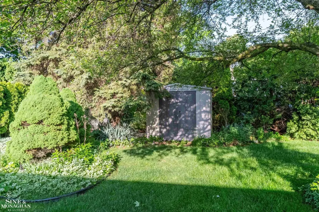 40127 Pallazo Drive Clinton Charter Township MI 48038