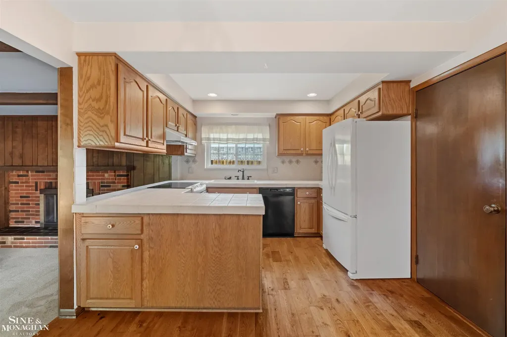 40127 Pallazo Drive Clinton Charter Township MI 48038