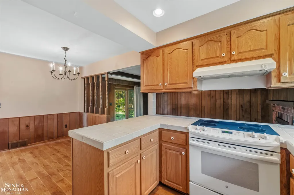 40127 Pallazo Drive Clinton Charter Township MI 48038