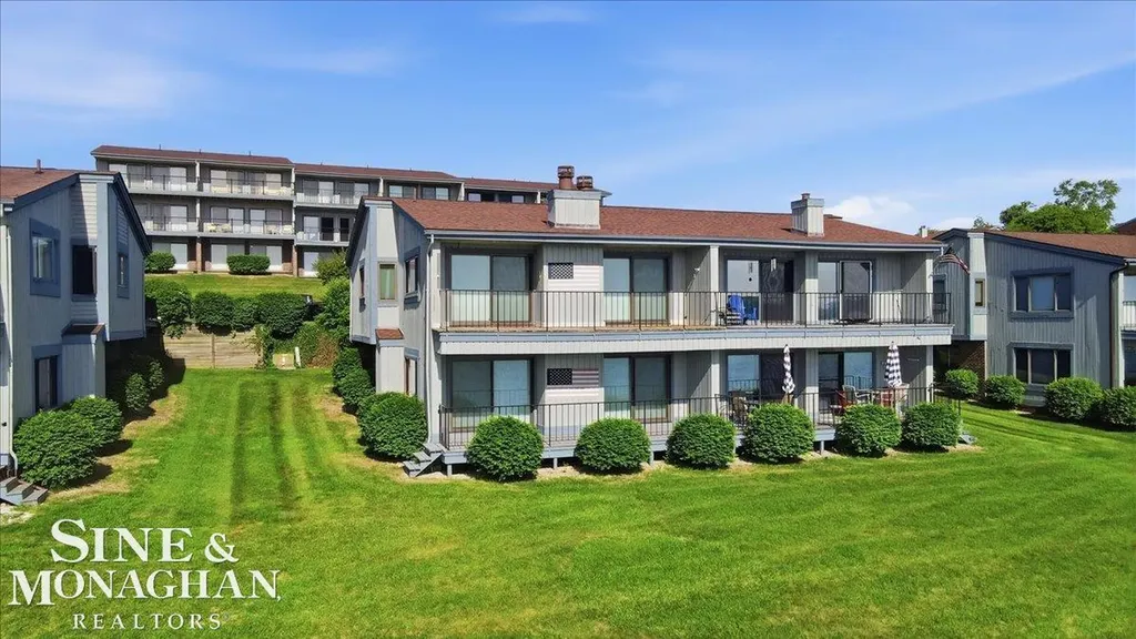 1715 River Road St. Clair Township MI 48079