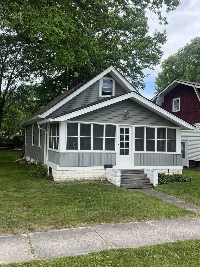 1626 Connecticut Avenue Marysville City MI 48040