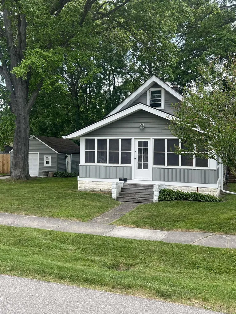 1626 Connecticut Avenue Marysville City MI 48040