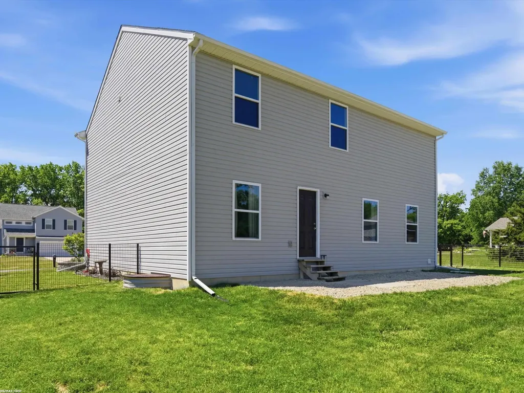 676 Woodvalley Drive Corunna City MI 48817