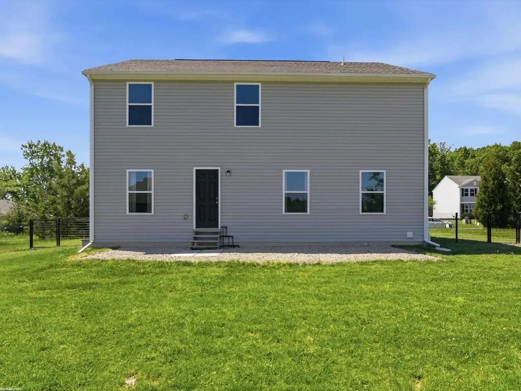 676 Woodvalley Drive Corunna City MI 48817