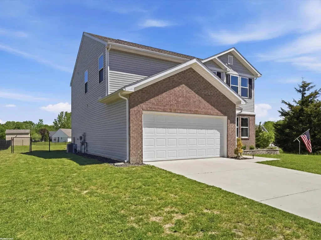 676 Woodvalley Drive Corunna City MI 48817