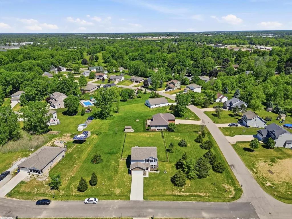 676 Woodvalley Drive Corunna City MI 48817
