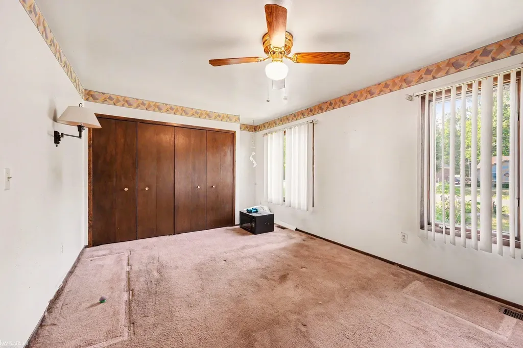 11386 Rhode Drive Shelby Charter Township MI 48317