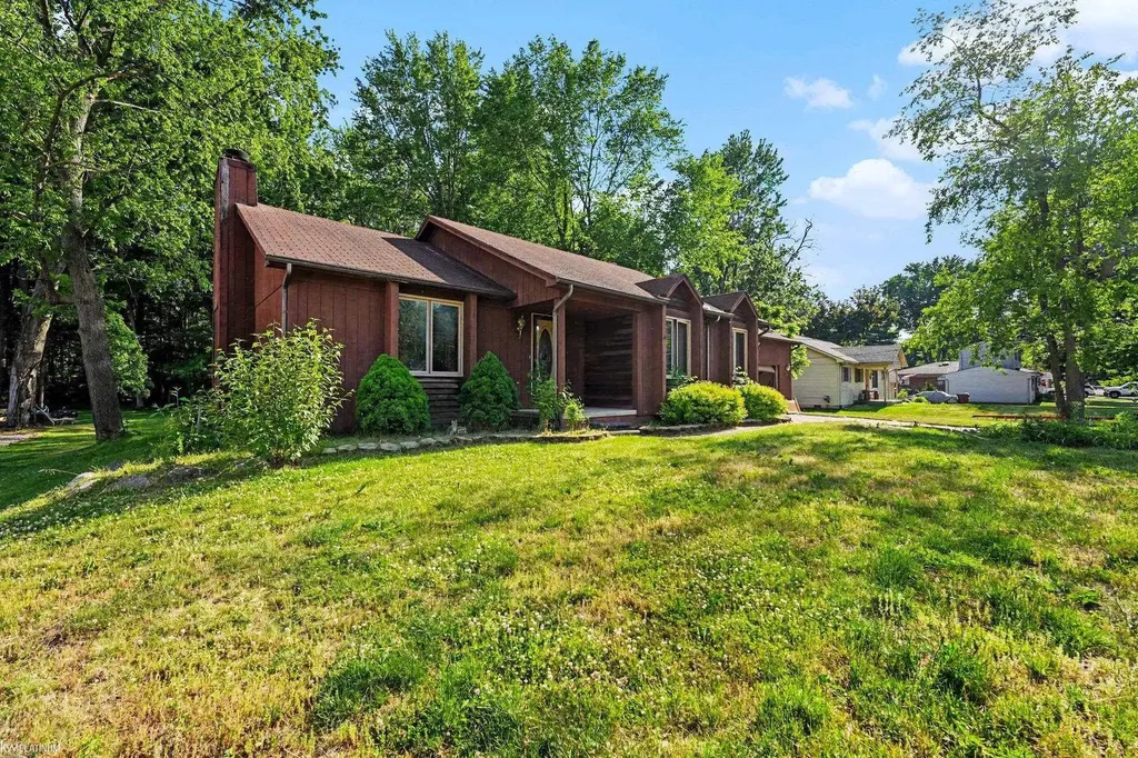 11386 Rhode Drive Shelby Charter Township MI 48317
