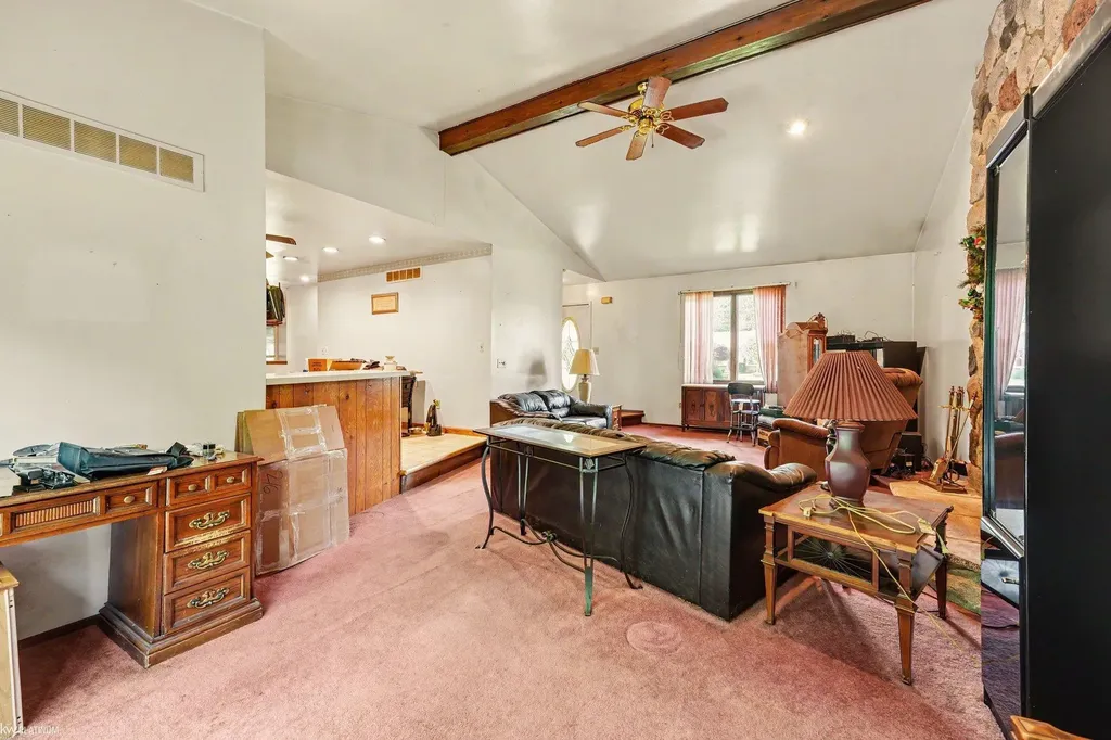 11386 Rhode Drive Shelby Charter Township MI 48317