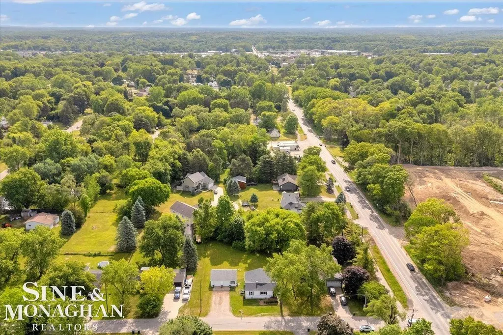 985 Fairledge Avenue Lake Orion Village MI 48362