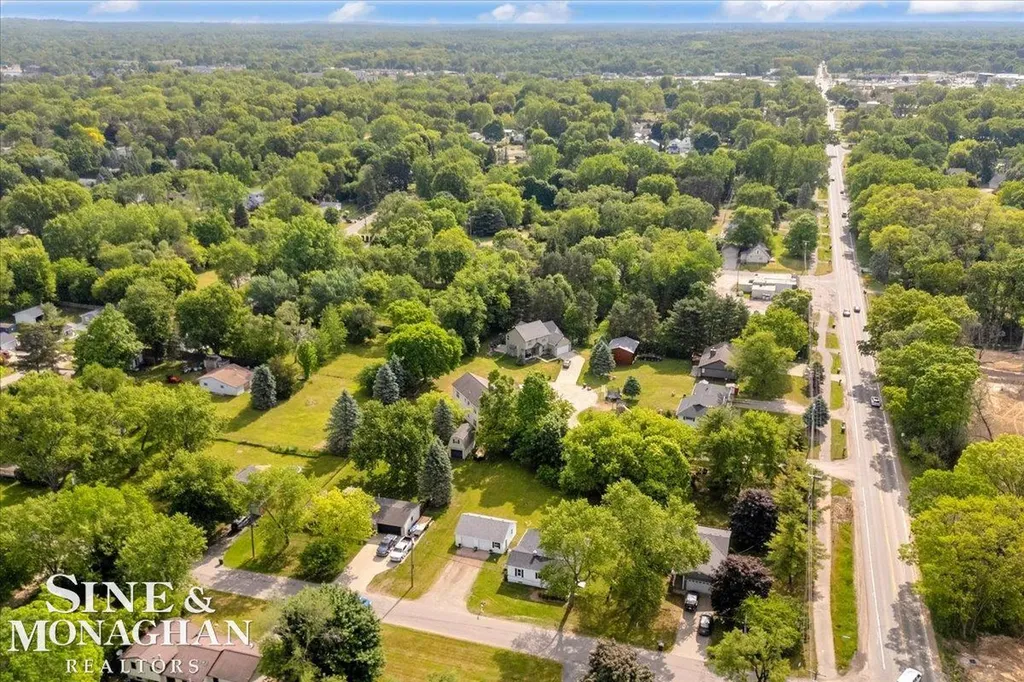 985 Fairledge Avenue Lake Orion Village MI 48362