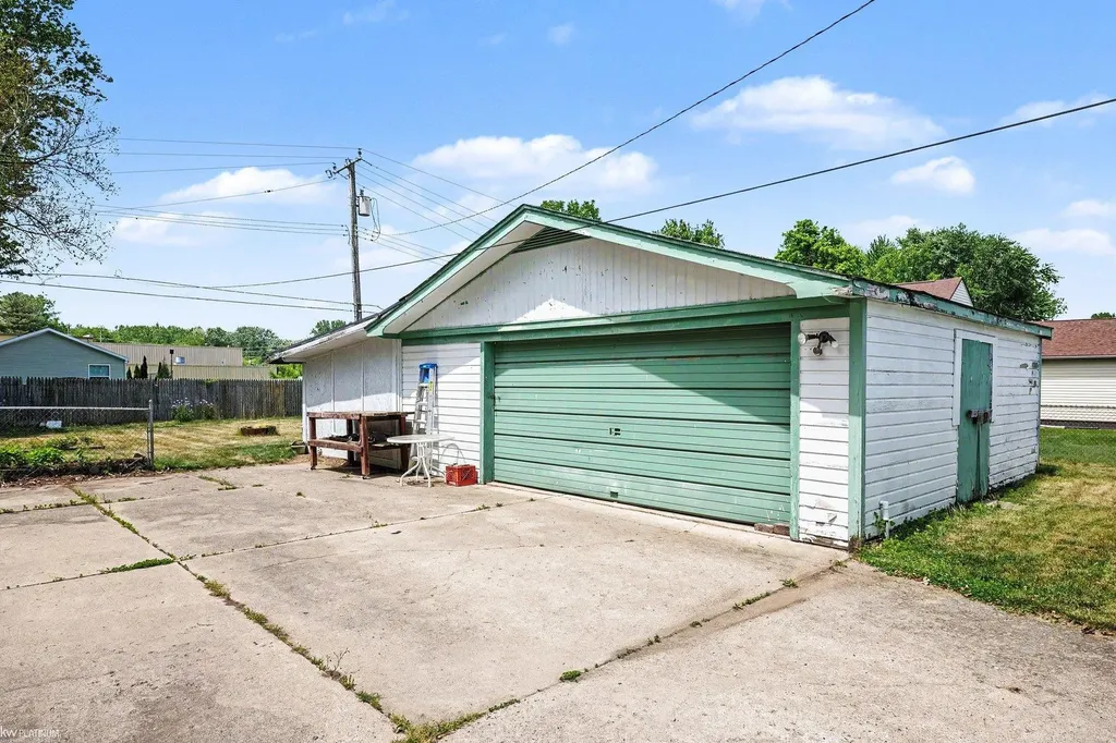 36899 Main Street New Baltimore City MI 48047