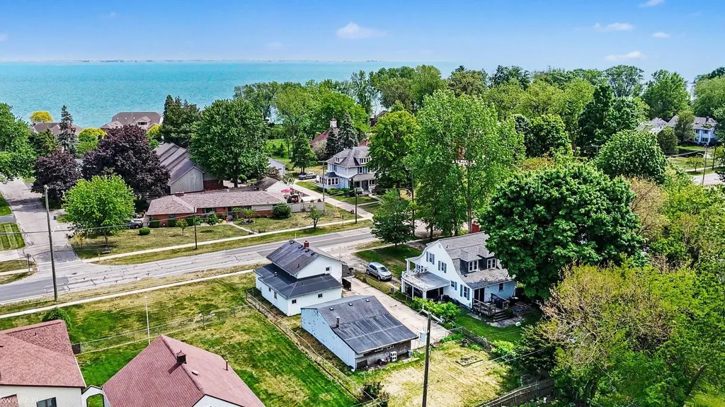 36899 Main Street New Baltimore City MI 48047