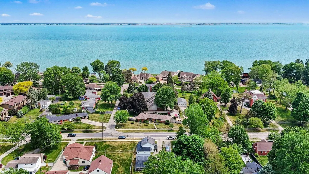 36899 Main Street New Baltimore City MI 48047