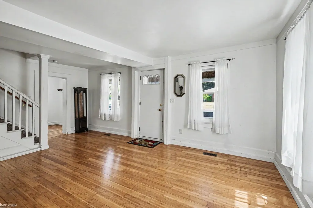 36899 Main Street New Baltimore City MI 48047