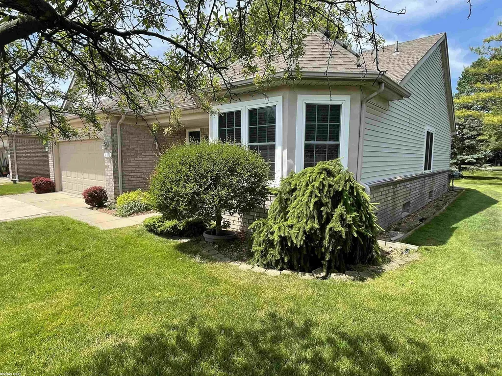 41173 Chancellor Court Clinton Charter Township MI 48038