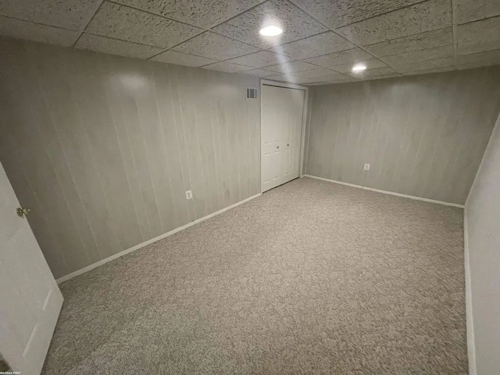 41173 Chancellor Court Clinton Charter Township MI 48038