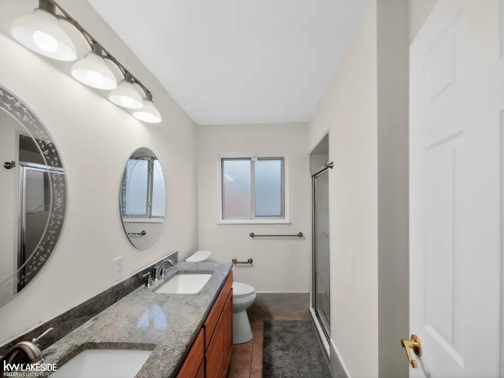 15748 Robert Drive Macomb Township MI 48044