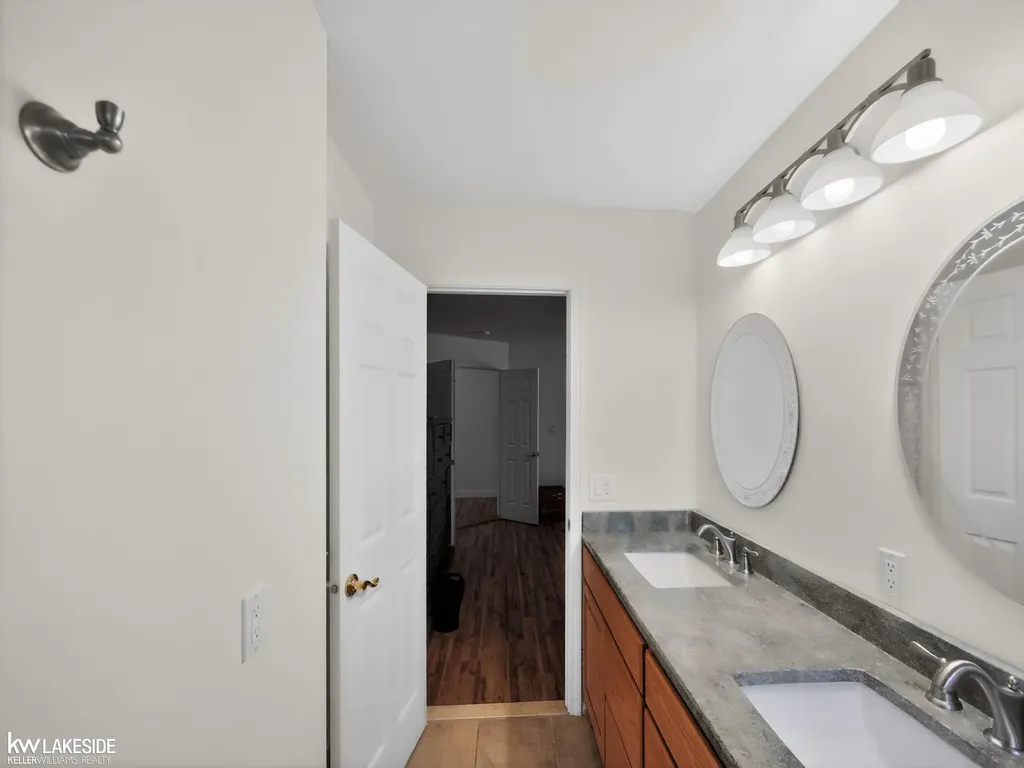 15748 Robert Drive Macomb Township MI 48044