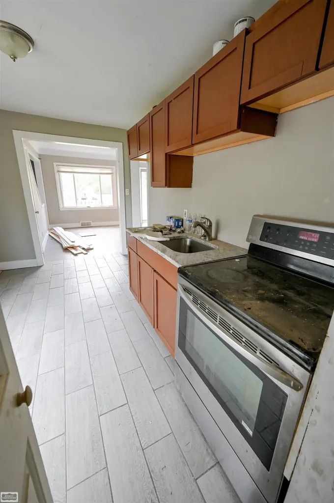 18755 Hazelwood Street Roseville City MI 48066