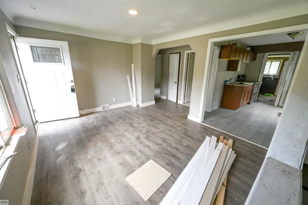 18755 Hazelwood Street Roseville City MI 48066