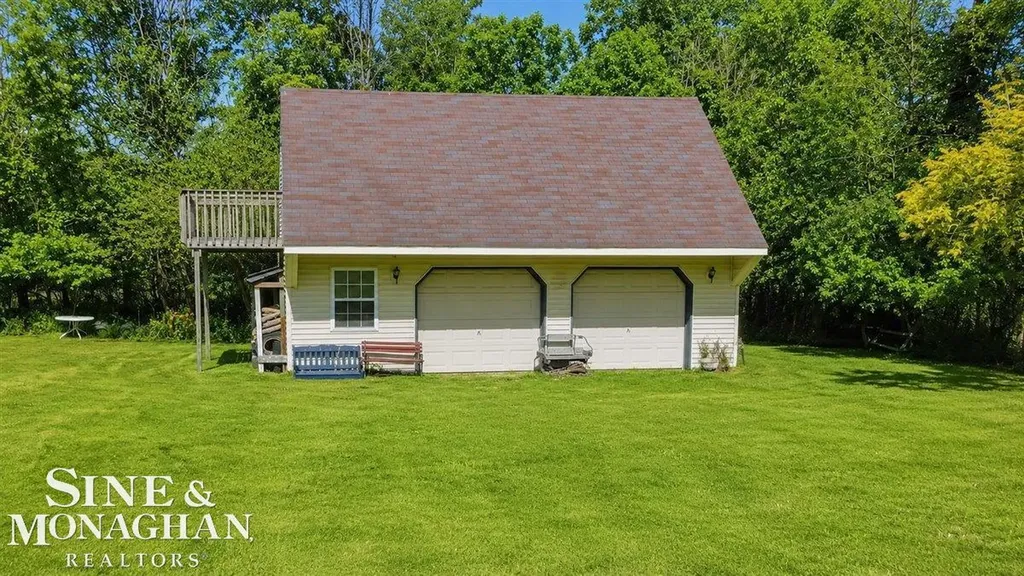 8892 Marr Road Almont Township MI 48003