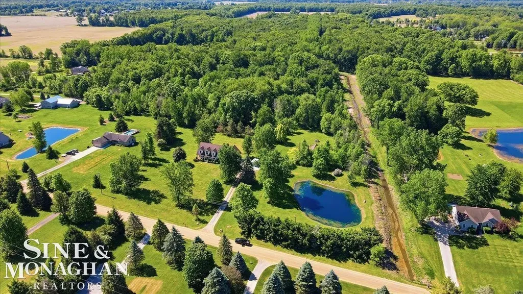 8892 Marr Road Almont Township MI 48003