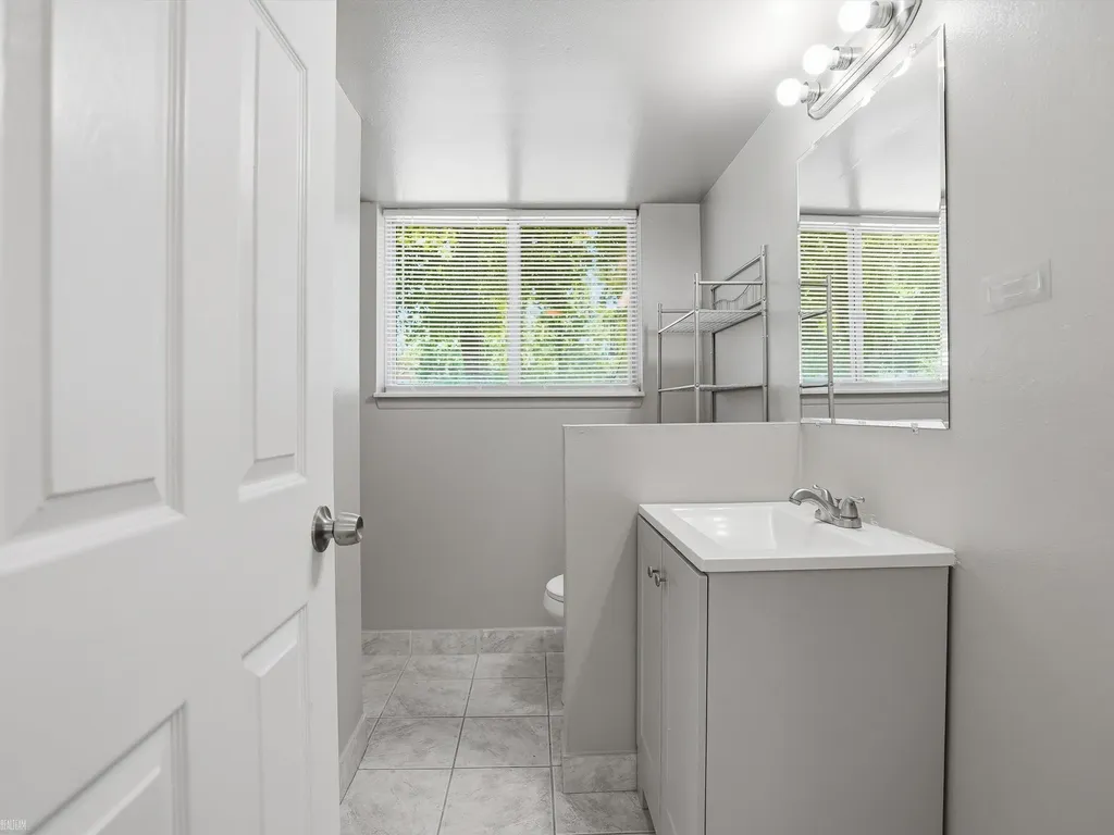 41305 N Central Drive Sterling Heights City MI 48313