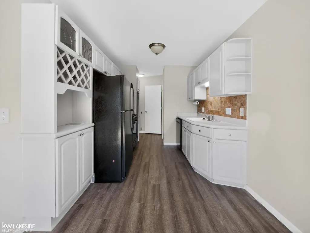 38951 E Golfview Drive Clinton Charter Township MI 48038