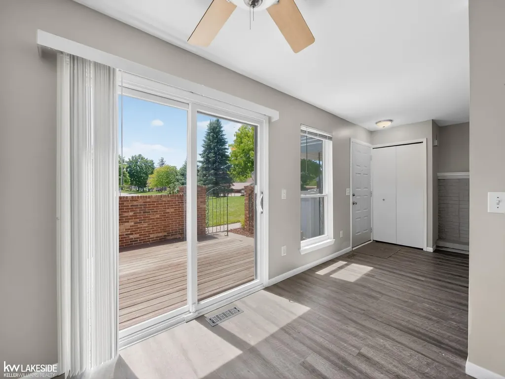 38951 E Golfview Drive Clinton Charter Township MI 48038