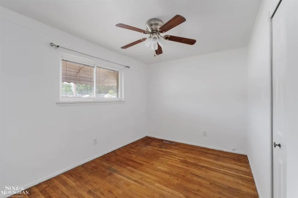 19655 Opal Street Clinton Charter Township MI 48035