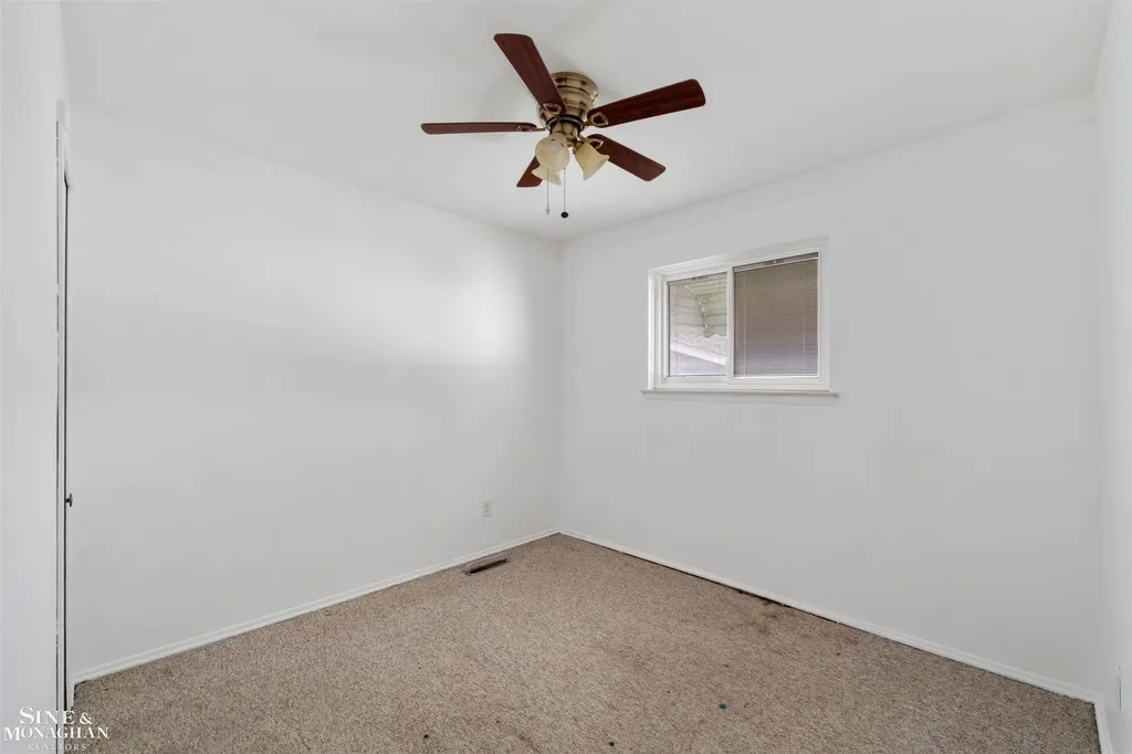19655 Opal Street Clinton Charter Township MI 48035