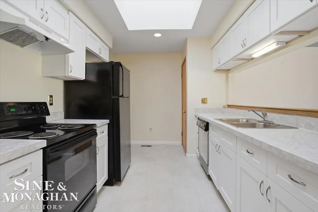 14908 Dover Court Shelby Charter Township MI 48315