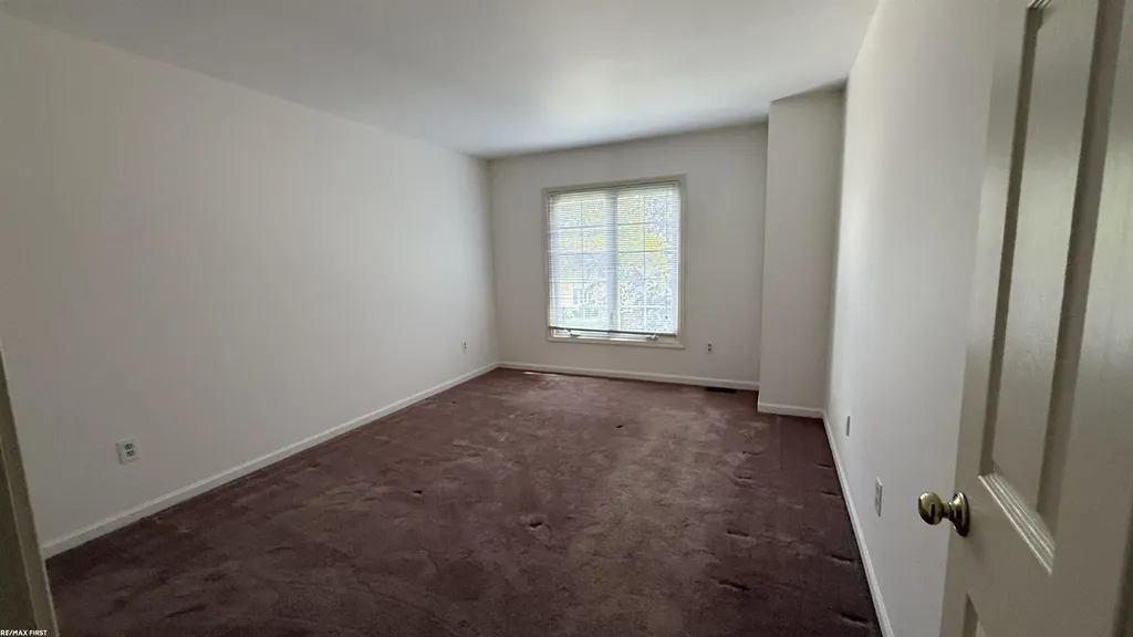 37515 Stonegate Circle Clinton Charter Township MI 48036
