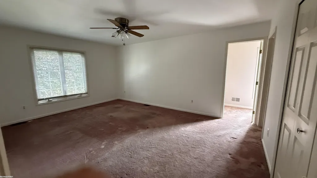 37515 Stonegate Circle Clinton Charter Township MI 48036