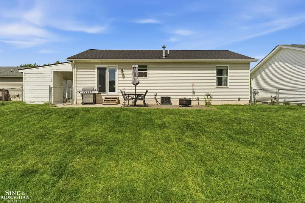 1045 April Lane Marysville City MI 48040