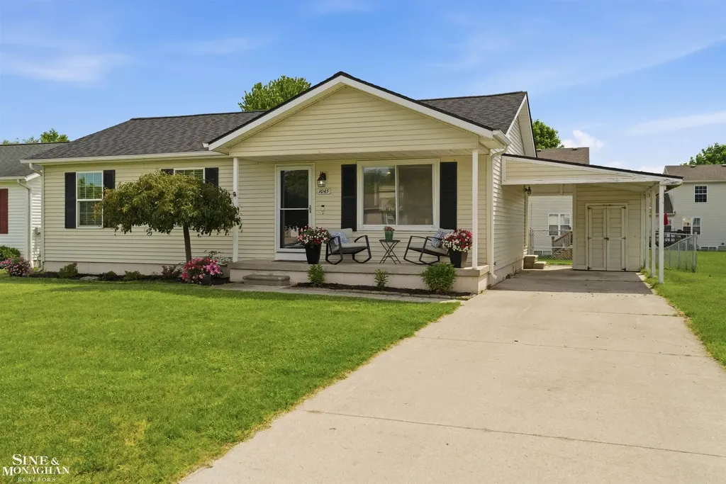 1045 April Lane Marysville City MI 48040